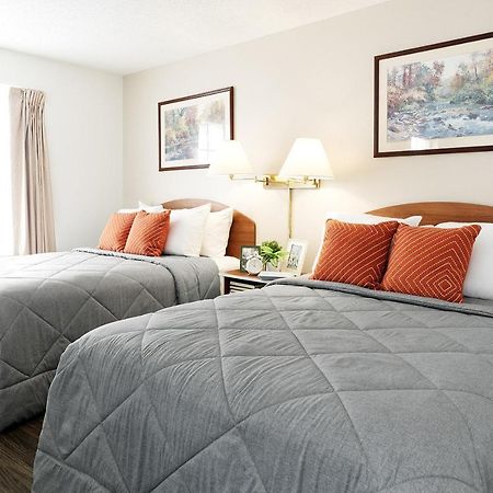 Intown Suites Extended Stay Minneapolis Mn - بورنسفيل المظهر الخارجي الصورة