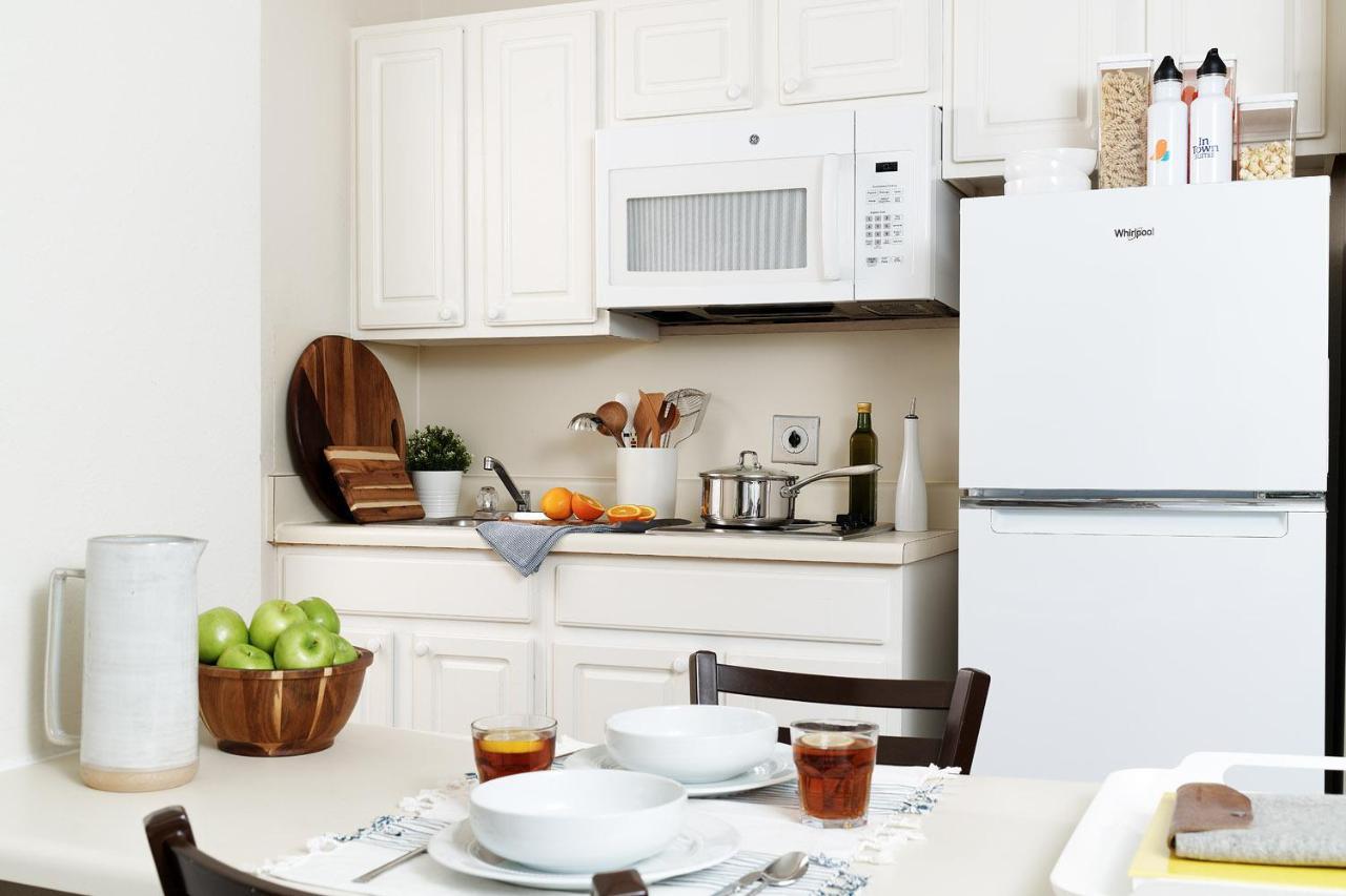 Intown Suites Extended Stay Minneapolis Mn - بورنسفيل المظهر الخارجي الصورة